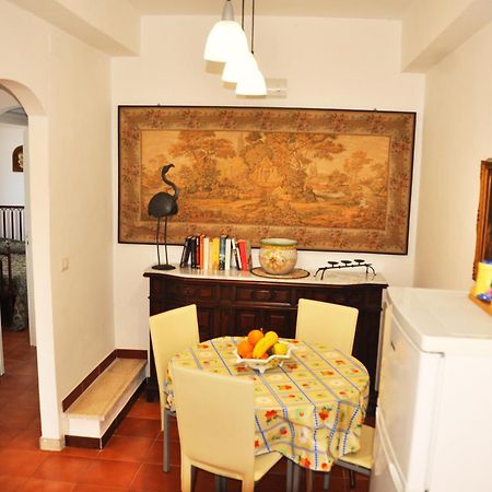 Villa Laura Sea View Apartments Santa Maria di Castellabate Rum bild