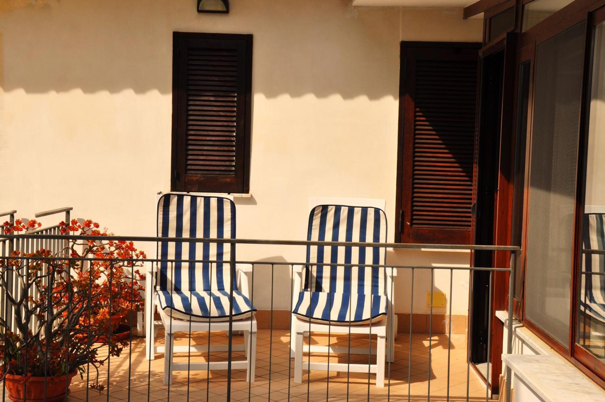 Villa Laura Sea View Apartments Santa Maria di Castellabate Rum bild