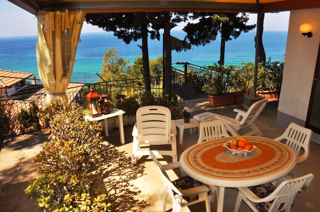 Villa Laura Sea View Apartments Santa Maria di Castellabate Exteriör bild