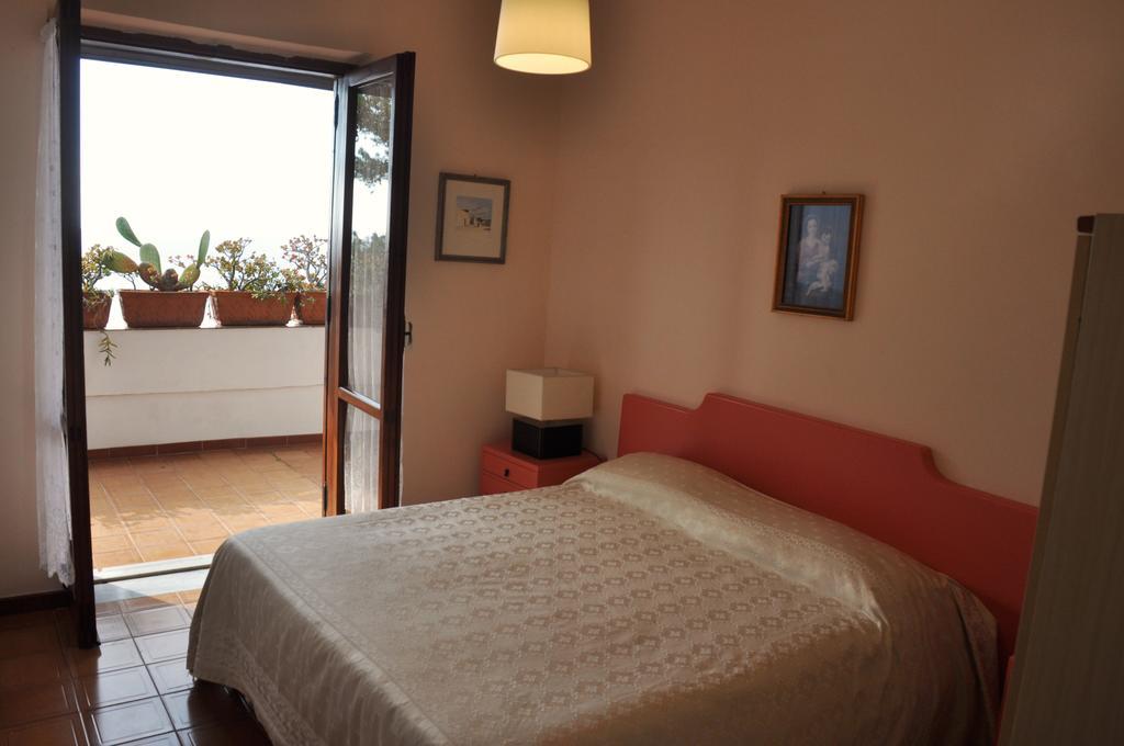 Villa Laura Sea View Apartments Santa Maria di Castellabate Exteriör bild