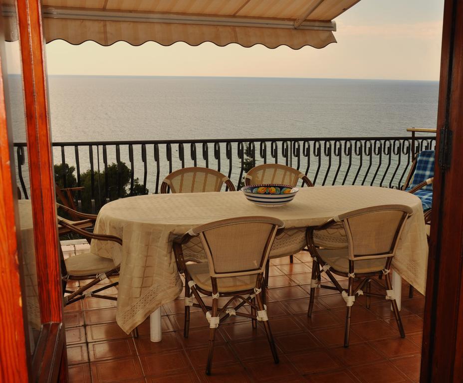 Villa Laura Sea View Apartments Santa Maria di Castellabate Exteriör bild